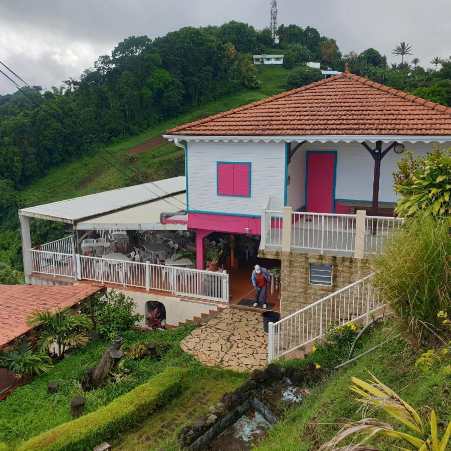 Villa Le Hameau Du Morne Des Cadets Fond-Saint-Denis Habitación foto